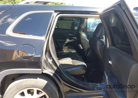 2018 Jeep Cherokee Latitude Plus 4X4 z USA, uszkodzony, nr VIN 1C4PJMLB9JD502810